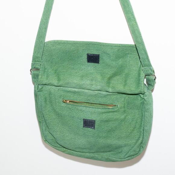 Upcycled carhartt blue denim crossbody bag - Picture 4 of 7